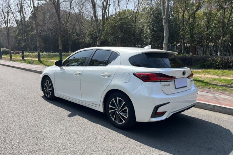 Used Lexus CT 2017 CT200h Elite Edition Solid Color China V Standard