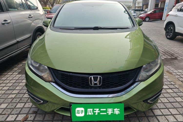 Used Honda Jade 2013 1.8L automatic Comfort version 5 seats
