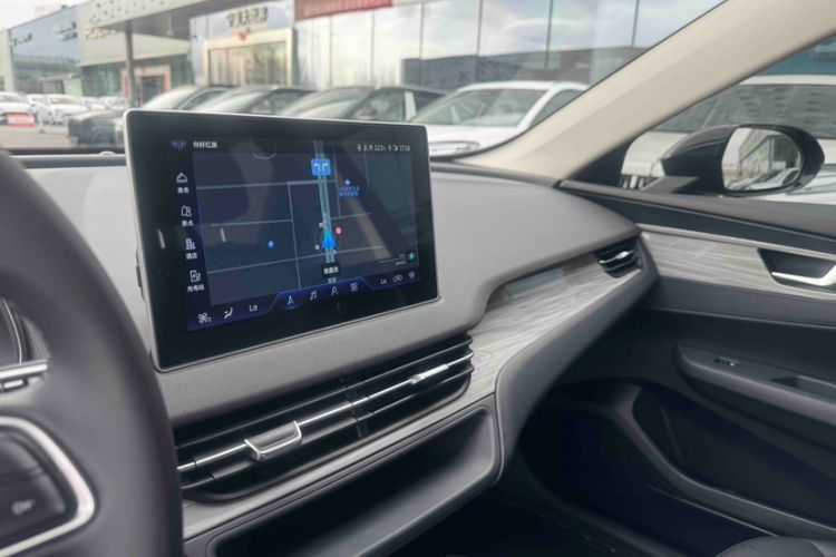 Used Hongqi E-QM5 2024 560km PLUS Interior 2