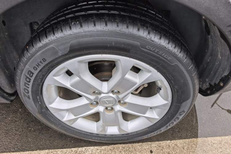 Used CHANGAN CS15 2016 1.5L Manual Fashion Edition
