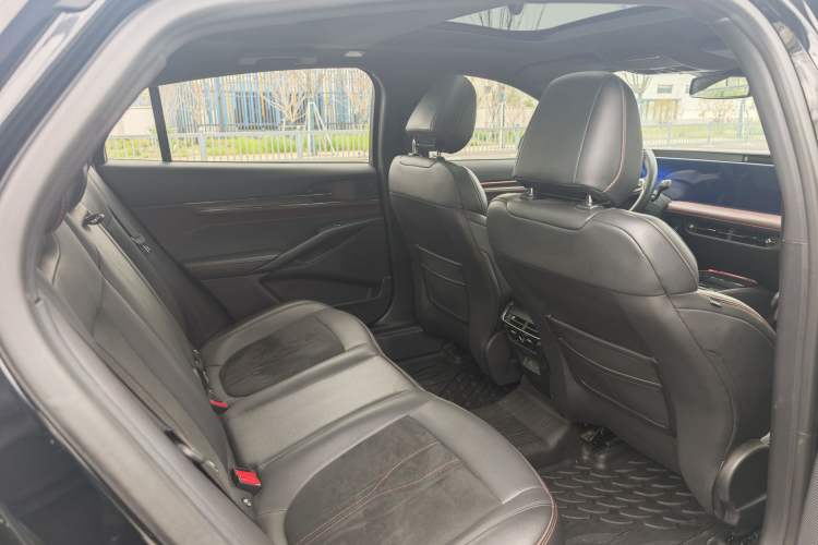 Used Ford Mondeo 2022 Facelifted EcoBoost 245 Ultimate Edition Interior 6