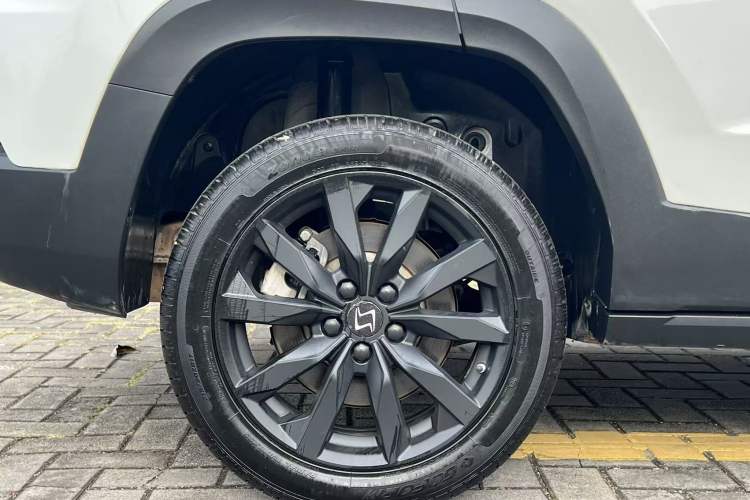 Used SOL X4 2021 1.5T CVT Chief Edition