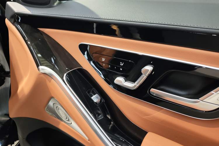 Used Mercedes-Benz S-Class New Energy 2023 S 450 e L Plug-in Hybrid Sedan
