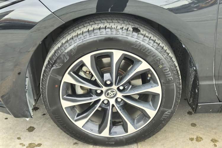 Used Toyota Avalon 2023 2.5L Luxury Edition Exterior 4