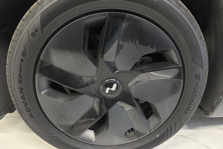 Used ONVO L60 2024 60 kWh All-Wheel Drive