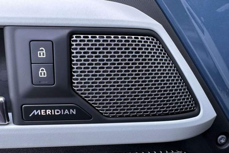 Used Land Rover Defender 2023 Facelift 110 3.0T P400 X-DYNAMIC HSE Interior 1