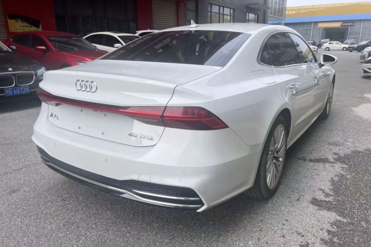 Used Audi A7L 2024 45TFSI S-line Dream-Building Edition Flow Crystal Package
