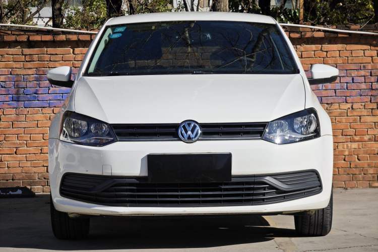 Used Volkswagen Polo 2016 1.4L Manual Fashion Model
