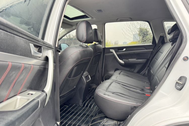 Used Haval H6 2015 Sport Edition 1.5T Automatic Two-Wheel Drive Luxury Model
