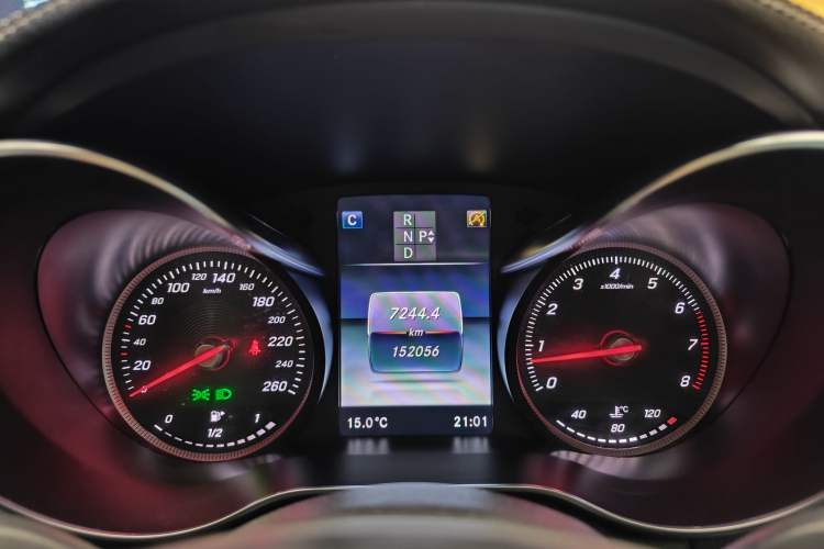 Used Mercedes-Benz GLC 2017 GLC 260 4MATIC Luxury Model