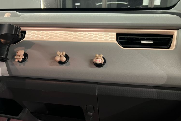 Used Chery New Energy QQ Ice Cream 2022 170km Sundae Phosphate Lithium-Ion