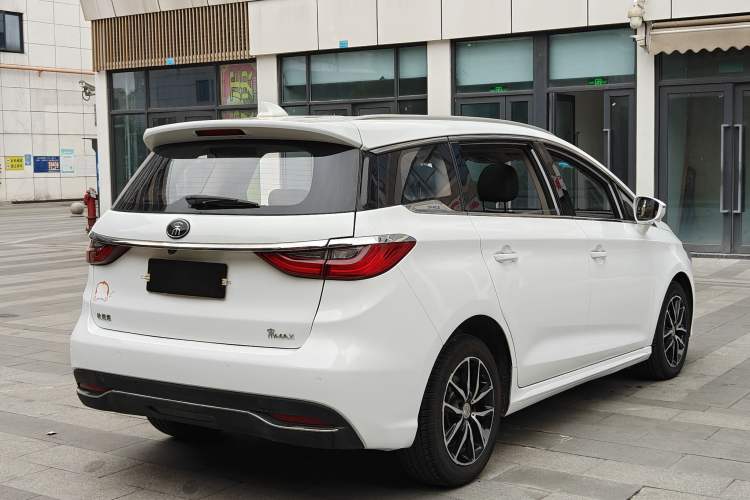 Used BYD Song MAX 2017 1.5T Automatic Smart Connect Elite 7-Seater