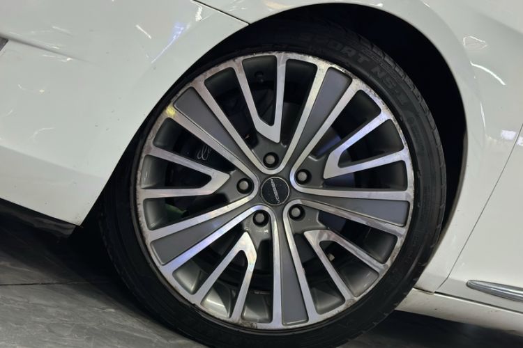 Used Cadillac XTS 2015 28T Elite Model