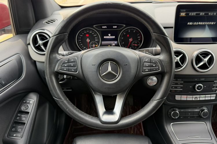 Used Mercedes-Benz B-Class 2017 B 180 Steering Wheel