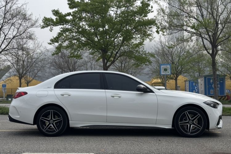 Used Mercedes-Benz C-Class 2024 C 260 L Brilliant Night Sports Edition Exterior 4