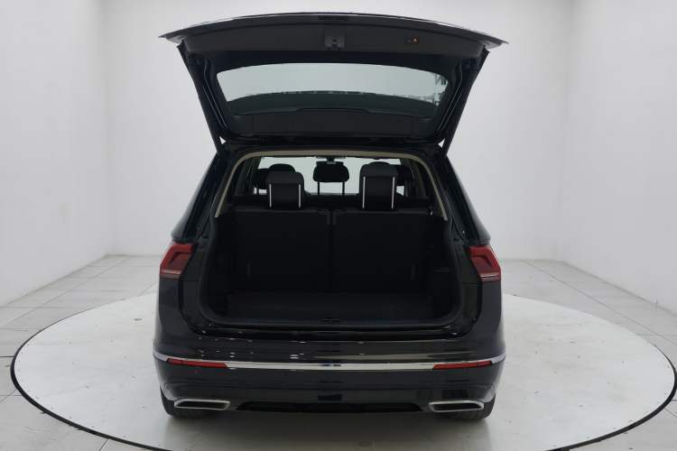 Used Volkswagen Tiguan L 2021 380TSI Automatic All-Wheel Drive R-Line Comfort Plus 7-Seater