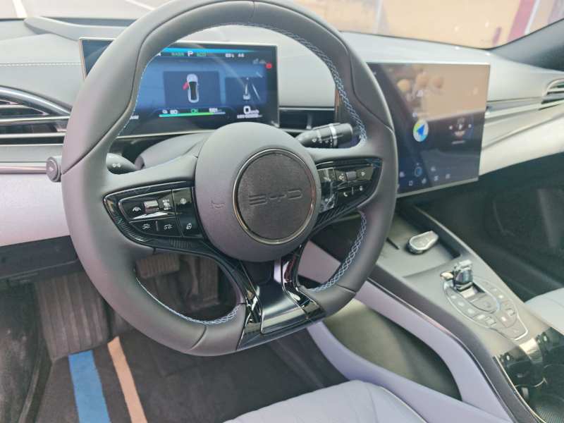 Used BYD Seal 2022 700 km Long-Range Rear-Wheel-Drive Version — 10