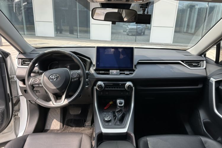 Used Toyota RAV4 2021 2.0L CVT Four-Wheel Drive Premium Edition Interior 1