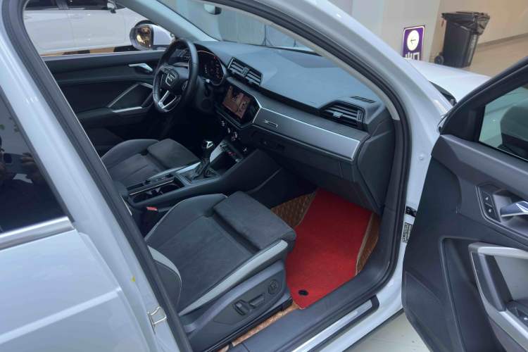 Used Audi Q3 2023 35 TFSI Progressive Dynamic Edition (1.4T)