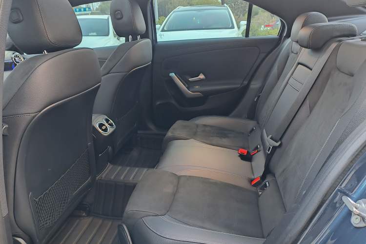 Used Mercedes-Benz A-Class 2019 A 200 L Sport Sedan Interior 4