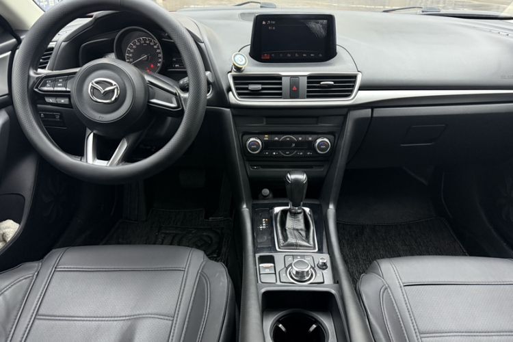 Used Mazda 3 Axela 2017 Sedan 1.5L Automatic Luxury Model Emission Standard China V