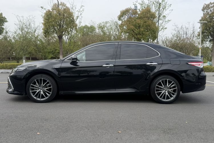 Used Toyota Camry 2021 Dual-Motor 2.5HG Luxury Edition Exterior 4