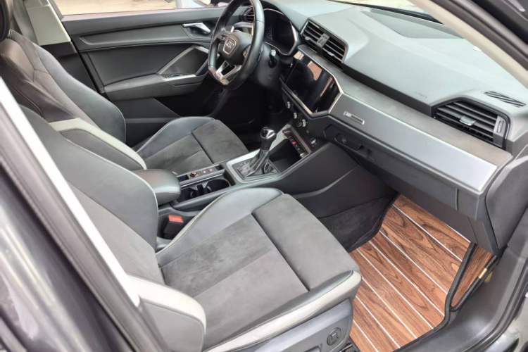 Used Audi Q3 2022 35 TFSI Fashion Dynamic Model Interior 4