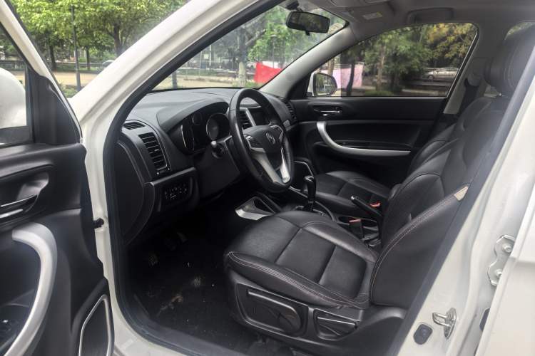 Used CHANGAN CS35 2016 1.6L Manual Luxury Model China V Standard Left Front Seat