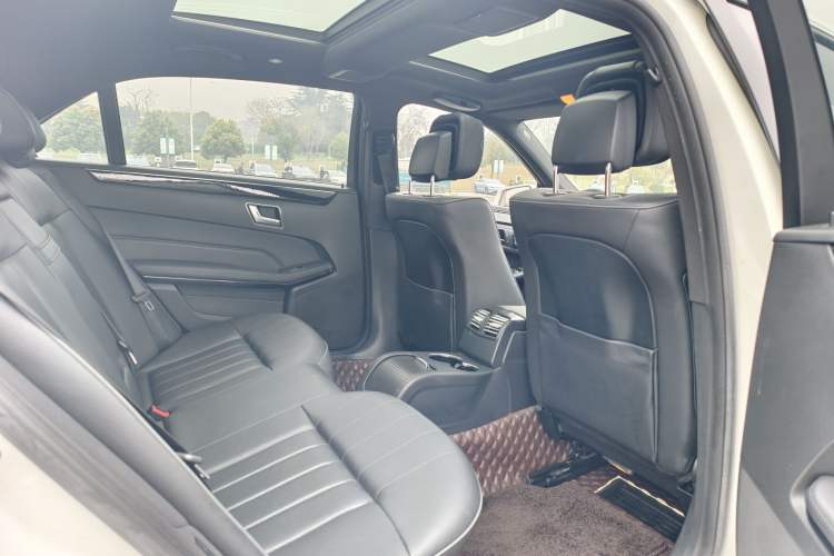 Used Mercedes-Benz E-Class 2015 Facelift E 200 L Sport Edition