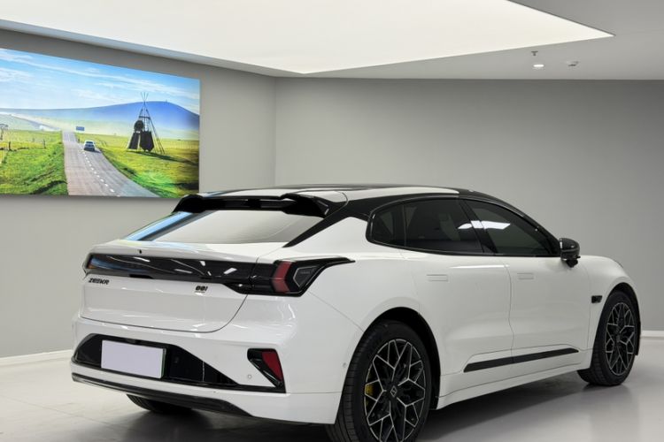 Used Zeekr 001 2025 WE Edition 100 kWh Rear-Wheel Drive