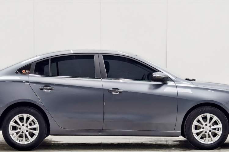 Used Roewe i5 2023 1.5L Manual Comfort Edition Exterior 9