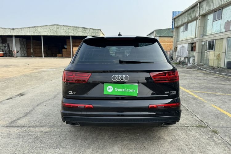 Used Audi Q7 2019 45 TFSI Comfort Model