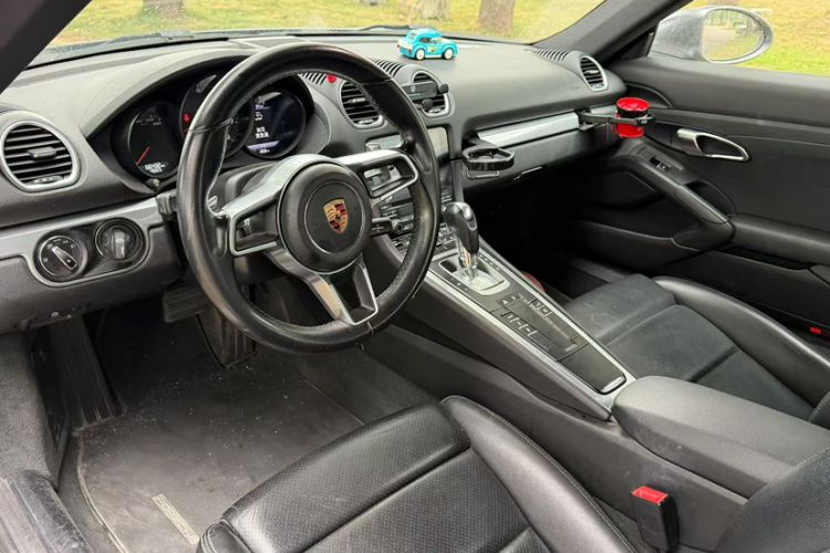 Used Porsche 718 2016 Cayman 2.0T