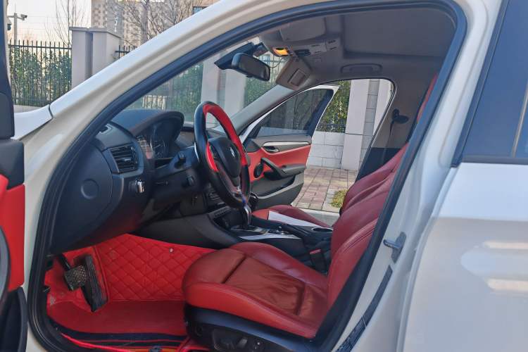 Used BMW X1 2014 xDrive20i Sports Design Package