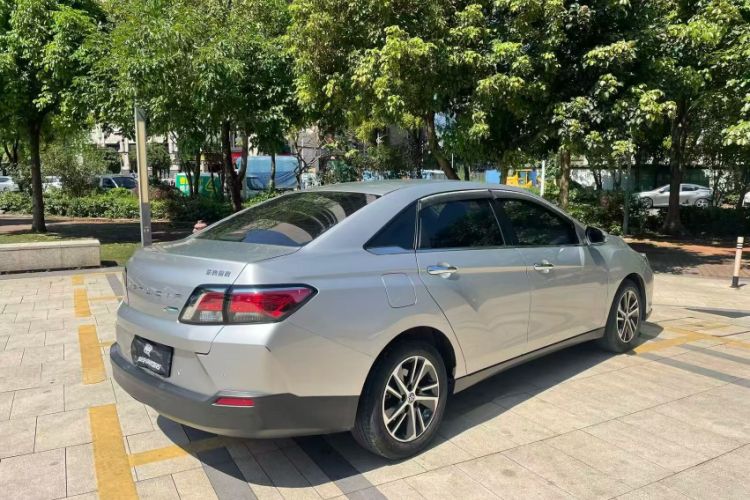 Used Venucia D60 2019 1.6L XL CVT Smart Connect Elite Edition
