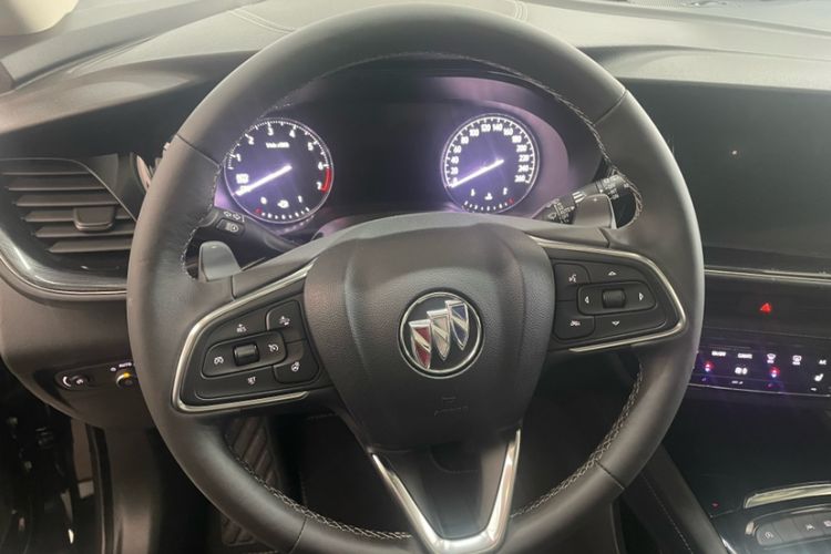 Used Buick Envision 2022 Encore Plus 652T Five-Seat Luxury Model
