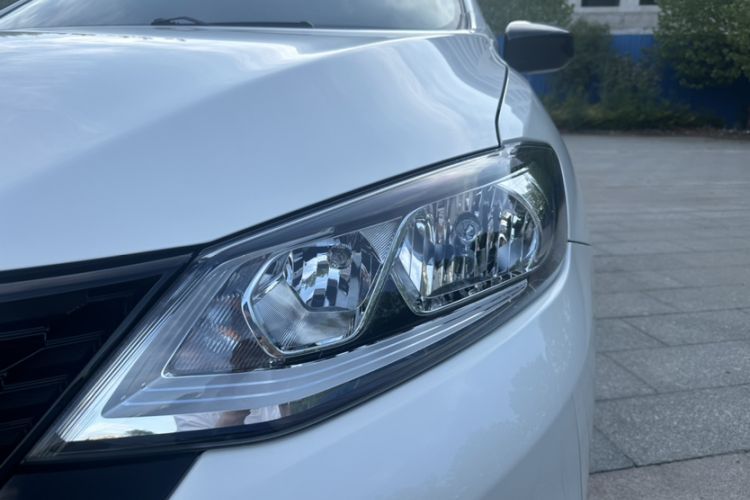 Used Nissan Tiida 2021 1.6L CVT Cool Edition Left Front Headlight