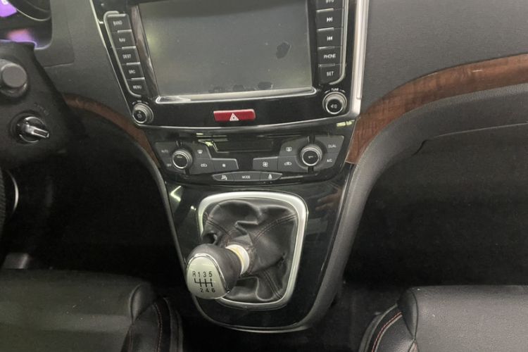 Used Haval H6 2014 Sport Version 1.5T Manual Two-Wheel Drive Elite Edition