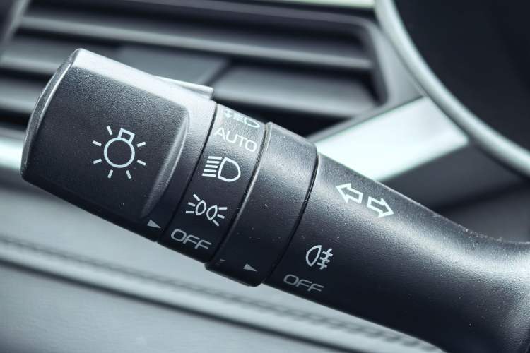 Used Geely Auto Emgrand 2019 Leading Edition 1.5L CVT Upward-Connected Model China VI Standard Interior 8