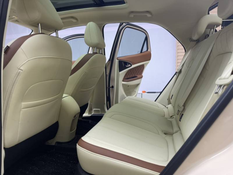 Used ORA Good Cat 2025 Model, 430 km Prestige Version — 40