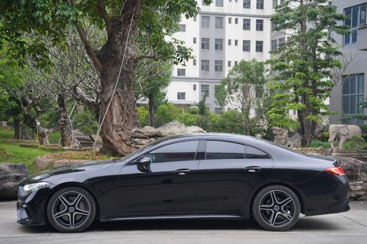 Used Mercedes-Benz CLS 2021 CLS 300 Luxury Model Exterior 7