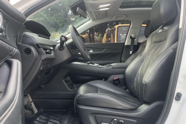 Used Changan UNI-K 2024 2.0T Two-Wheel Drive Global Edition