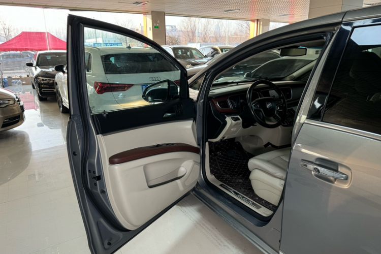 Used Buick GL8 2017 25S Prestige Version China V Standard
