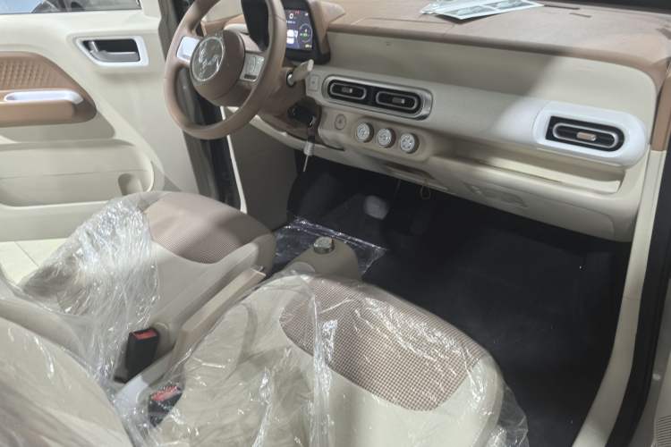 Used Wuling Hongguang MINIEV 2024 3rd Generation 215km Youth Edition