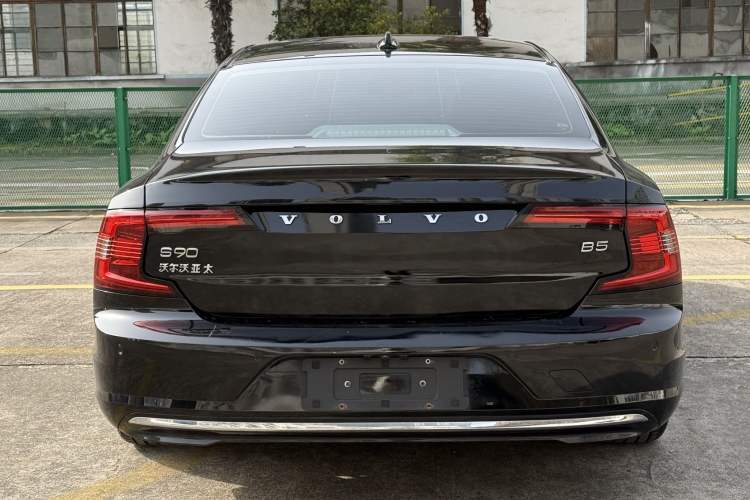 Used Volvo S90 2023 B5 Zhiyi Luxury Edition