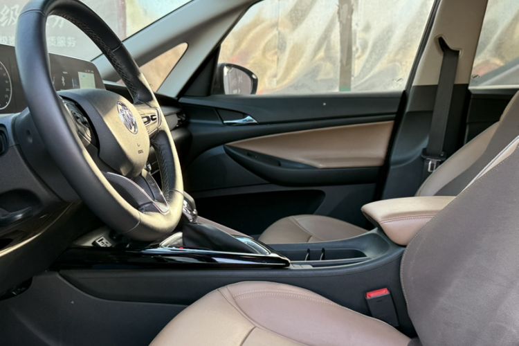 Used Buick GL6 2021 323T Mild Hybrid Connect Prestige Model
