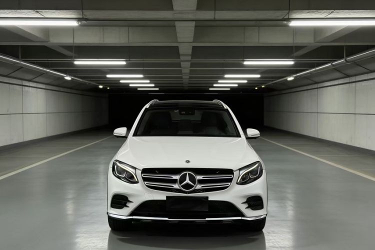 Used Mercedes-Benz GLC 2017 GLC 260 4MATIC Luxury Model
