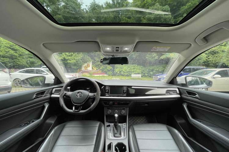 Used Volkswagen Lavida 2019 1.5L Automatic Comfort Edition China VI Standard