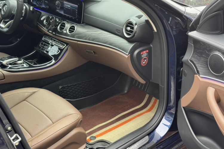 Used Mercedes-Benz E-Class 2016 E 300 L Sporty and Stylish Model