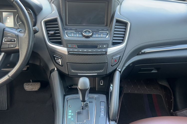 Used Dongfeng Aeolus AX7 2018 Classic 1.6T Automatic Luxury Model